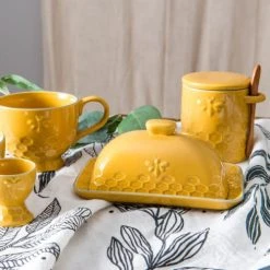 Amadeus Beurrier En Grès Motif Abeilles -Maisons Du Monde Boutique beurrier en gres motif abeilles 2