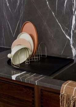 OYOY Living Design Plateau à Vaisselle Noir En Silicone H1,2x40,5x36,7cm -Maisons Du Monde Boutique plateau a vaisselle noir en silicone h1 2x40 5x36 7cm 3